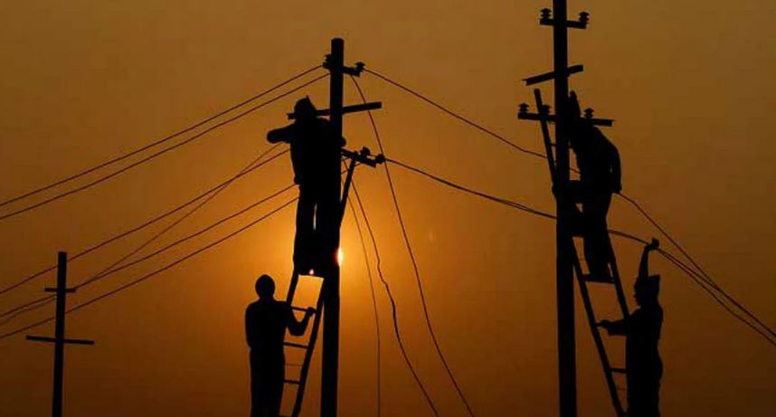 මහ වැස්සෙන් පසු නිවාස 45,000කට විදුලිය ඇනහිටී මහ වැස්සෙන් පසු නිවාස 45,000කට විදුලිය ඇනහිටී
