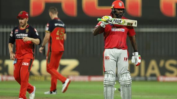 ගේල් ප්රථම තරඟයේදීම වැඩ පෙන්වයි (Video) ගේල් ප්රථම තරඟයේදීම වැඩ පෙන්වයි (Video)