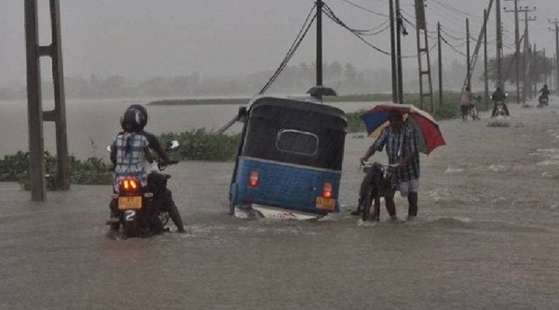 උතුරේ ප්රදේශ කිහිපයක් ජලයෙන් යටවෙයි – PHOTOS උතුරේ ප්රදේශ කිහිපයක් ජලයෙන් යටවෙයි – PHOTOS