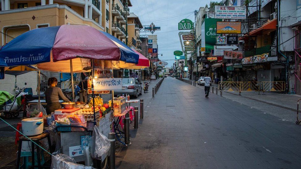 එන්නත් ලබා ගත් සංචාරකයින්ට ඇතුල්වීමට අවසර දෙන තායිලන්තය එන්නත් ලබා ගත් සංචාරකයින්ට ඇතුල්වීමට අවසර දෙන තායිලන්තය